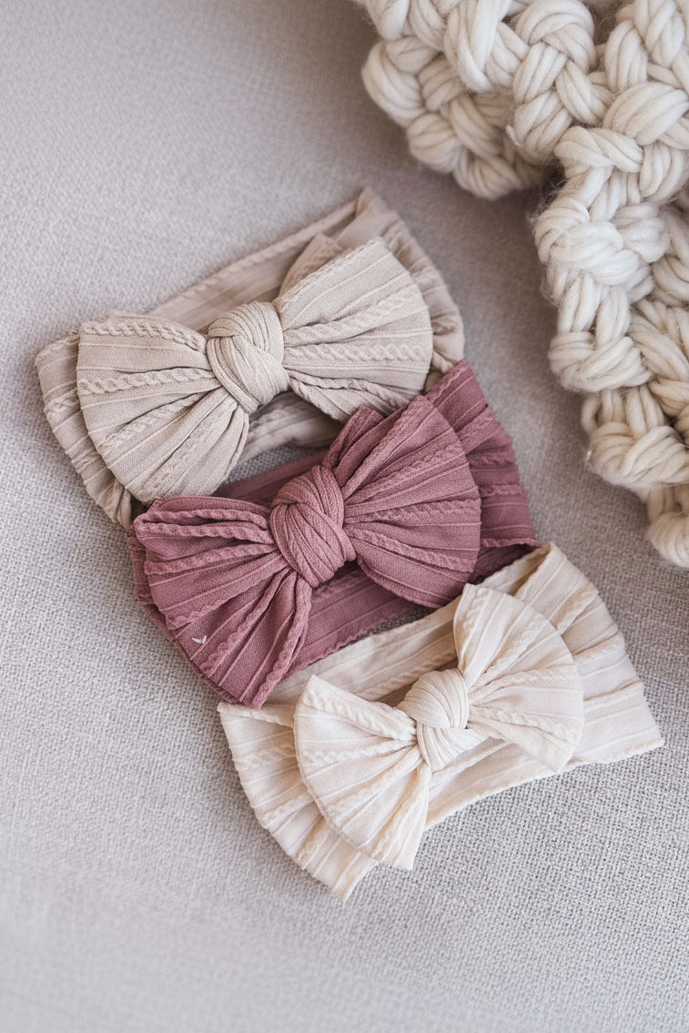 Large Soft Cable Knit Bow