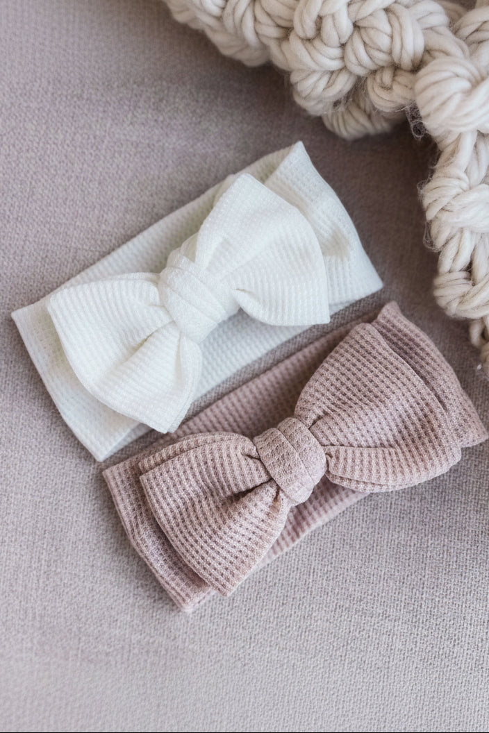 Large waffle bows