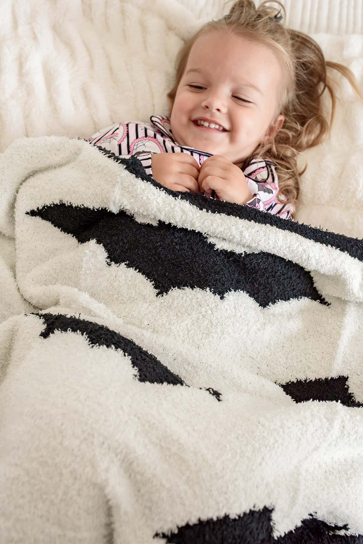 black and white black cuddlelane blanket 