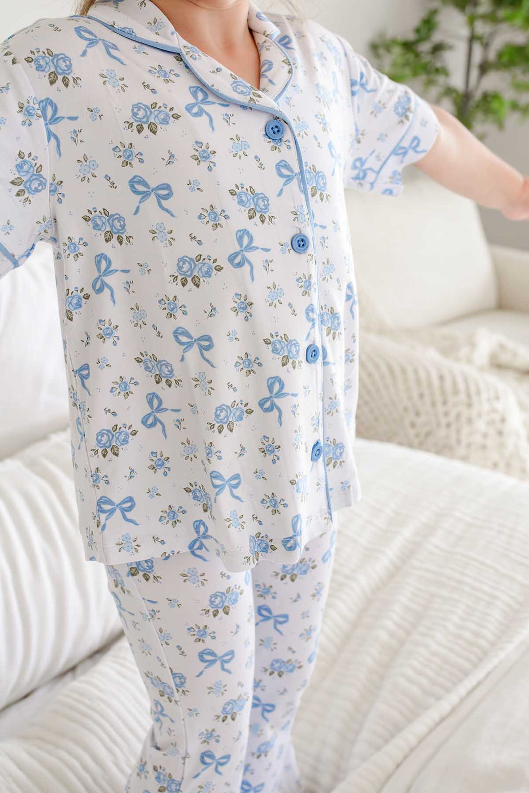 bamboo flare pant lounge set for girls in tied in blooms print 