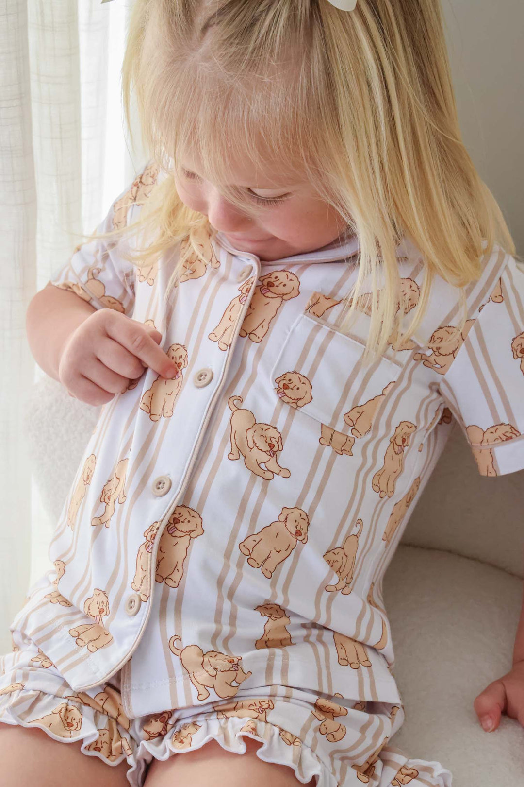 caden lane girl's two piece short lounge set with dog print – mommy and me