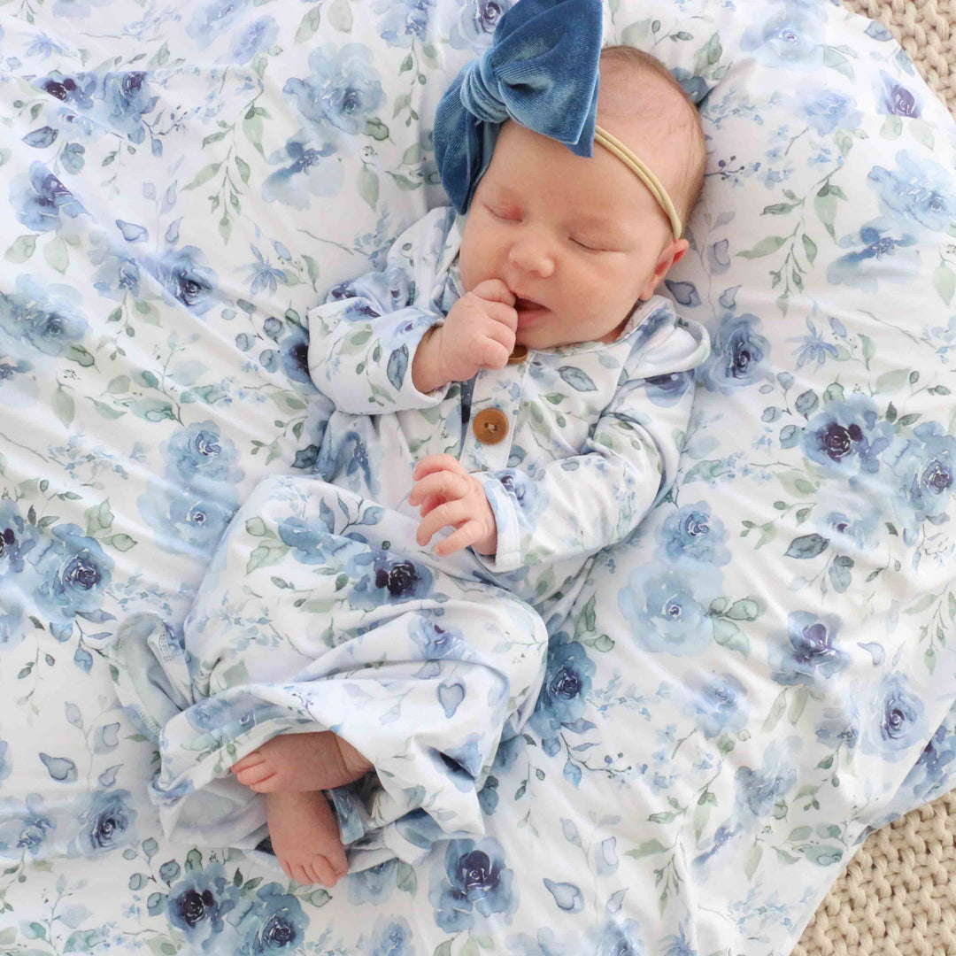 blue floral knot gown and hat set 