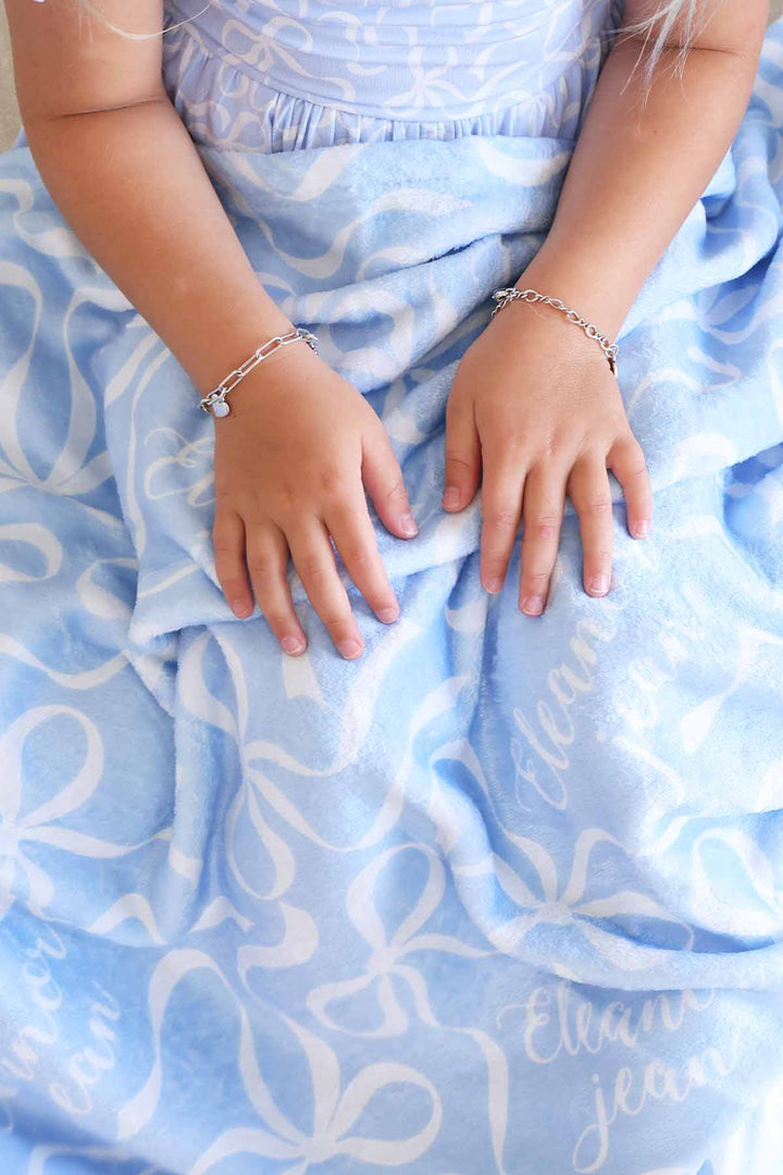 light blue and white bow personalized blanket for kids 