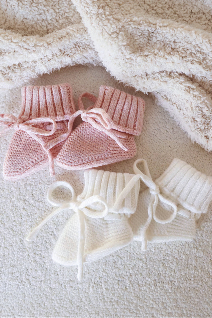 Knit Newborn Bow Booties