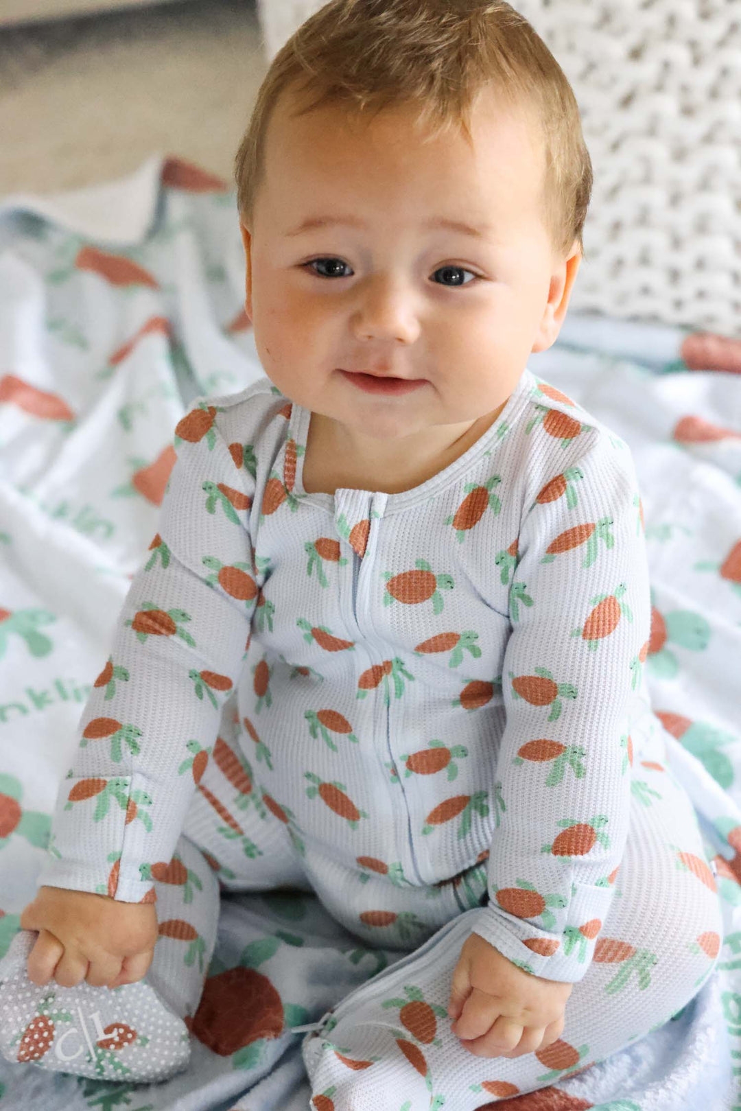 coastal cruisers bamboo waffle footie with ocean and turtle print