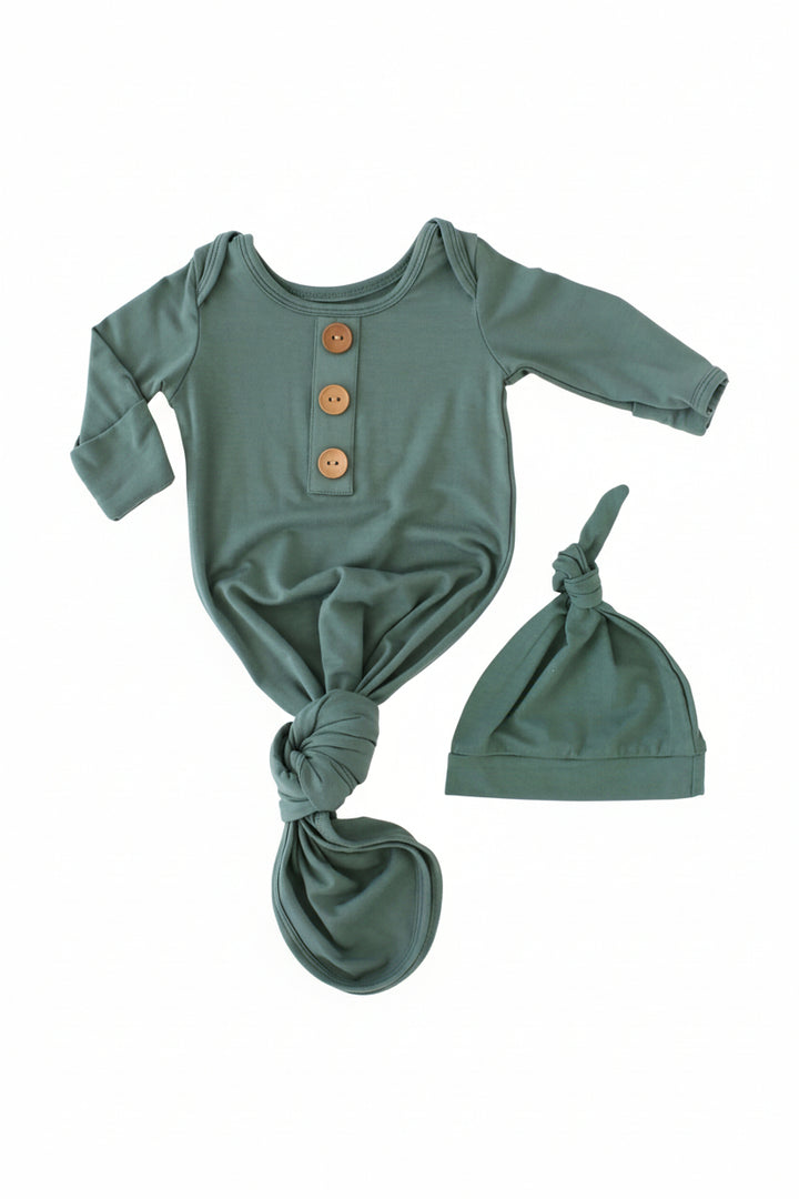 emerald bamboo knot gown and hat set 