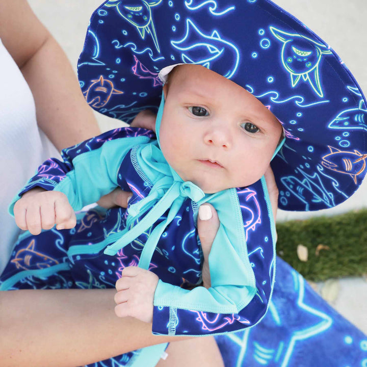 glow fins adjustable beach hat for babies 
