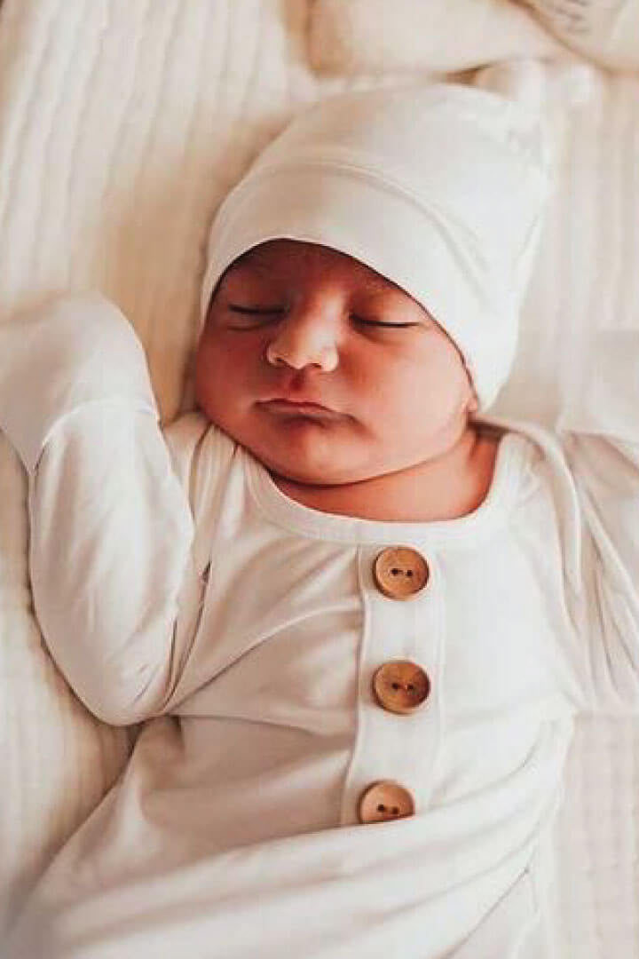 solid white bamboo baby knot gown and hat set 
