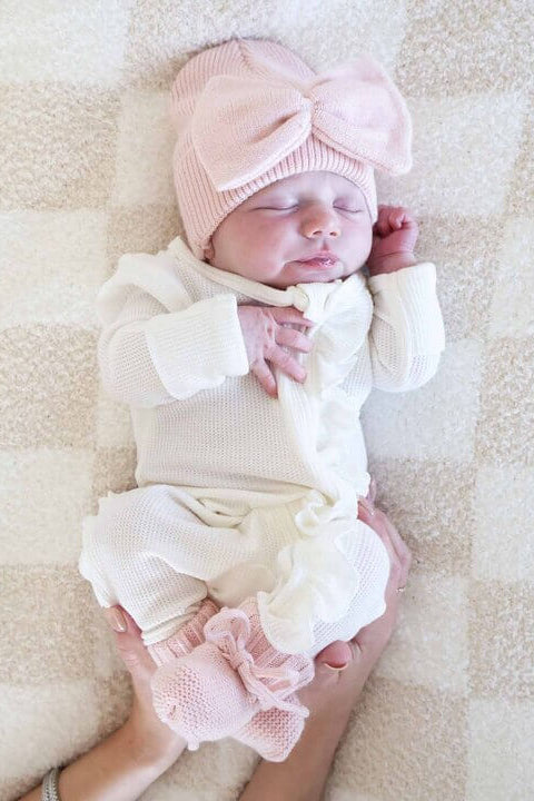 pink booties for babies with bow