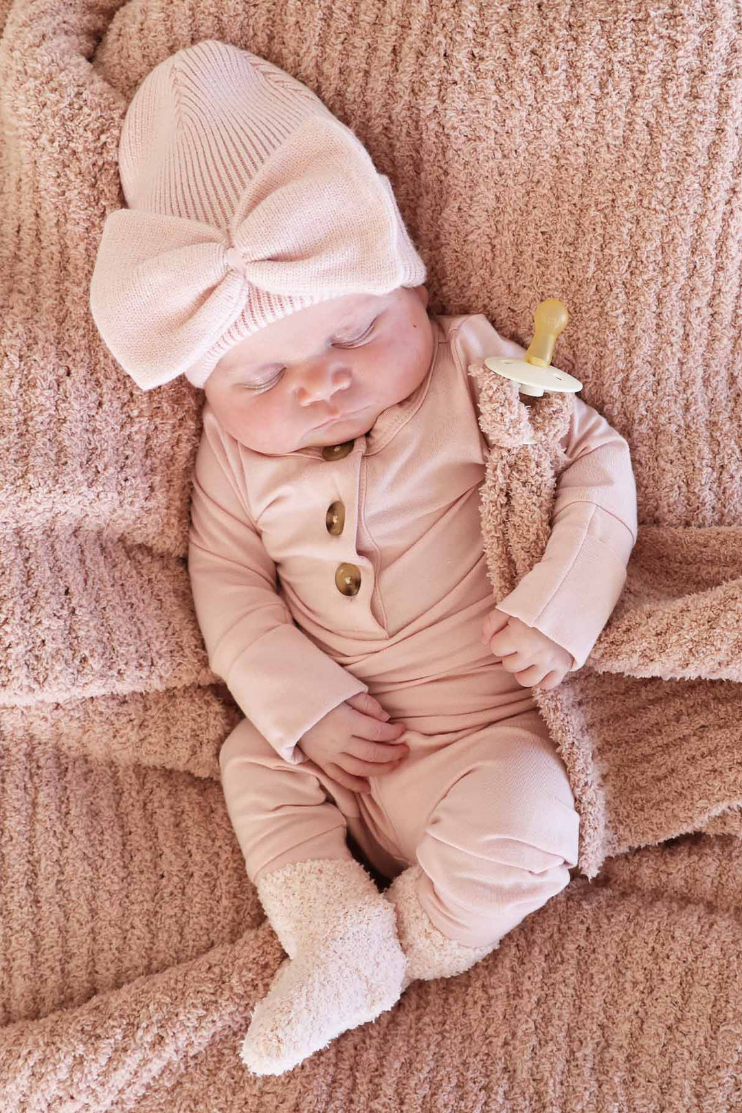 Knit Newborn Bow Beanie | Baby Pink