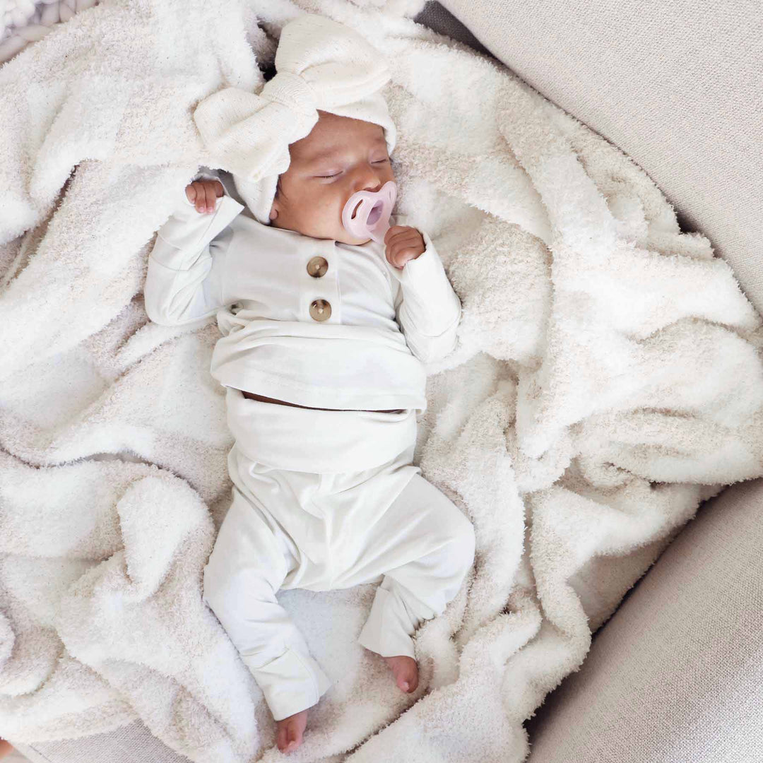 white newborn bamboo set for babies 