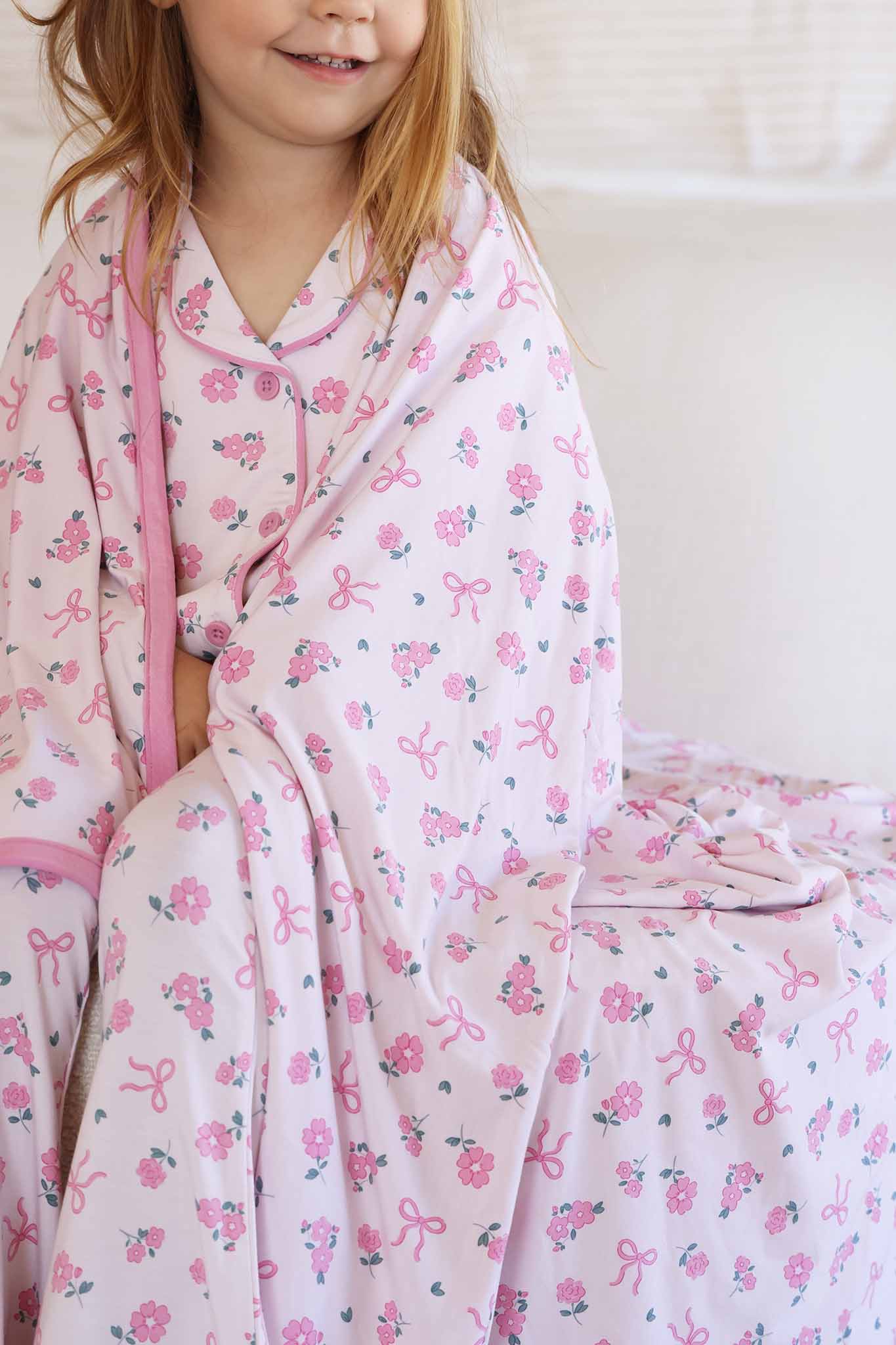 Ribbon & Roses Double Sided Bamboo Blanket | Pink