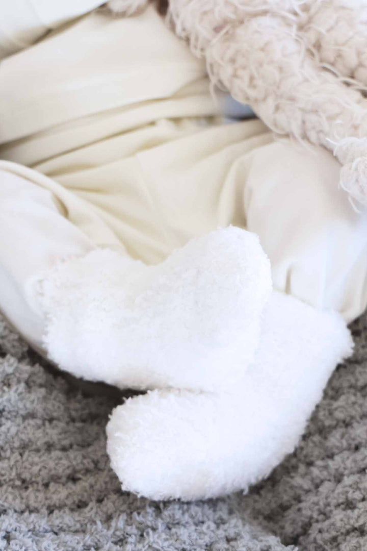 white fuzzy socks for babies