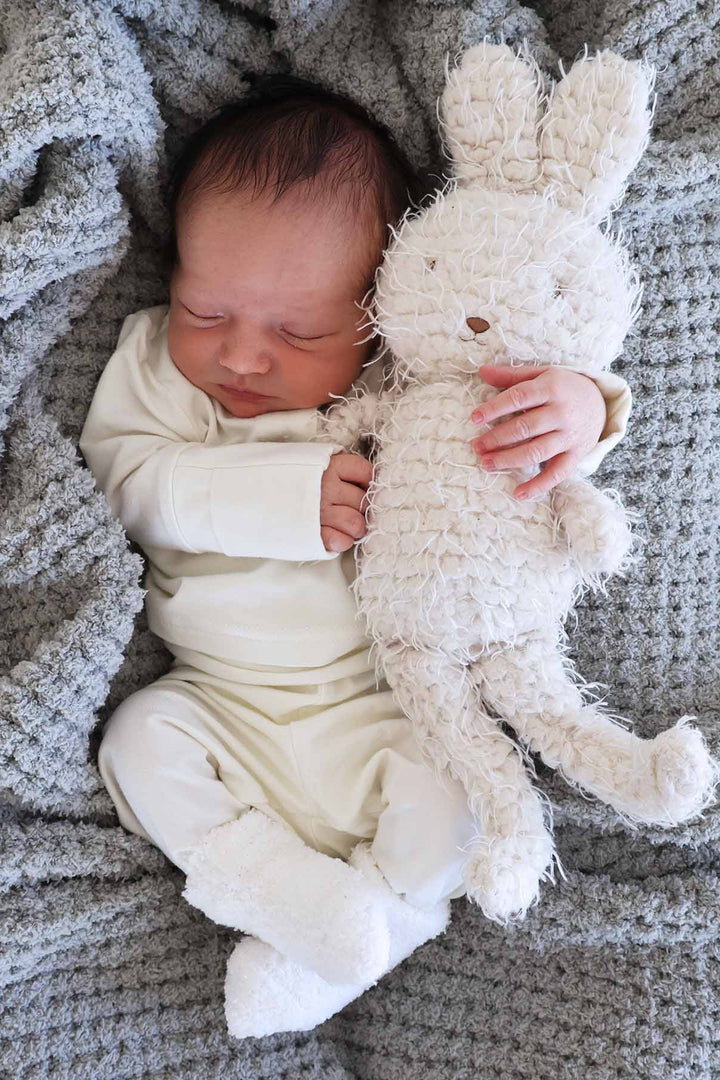 white fuzzy socks for babies
