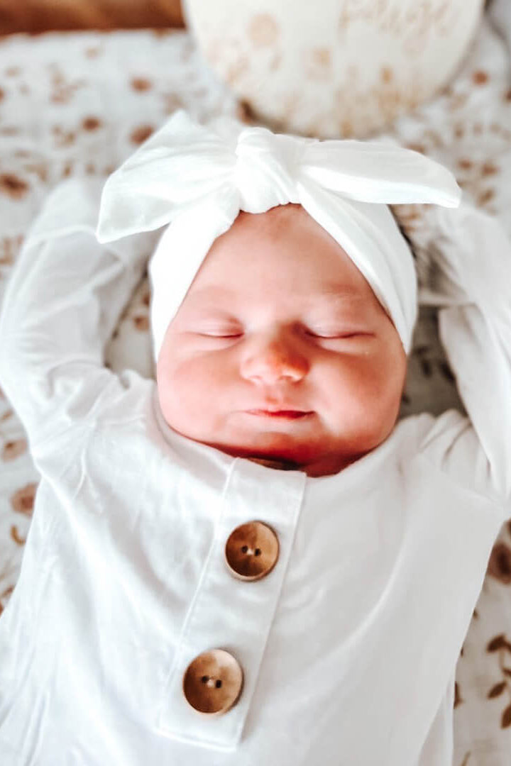 white bamboo knot gown for baby with hat 