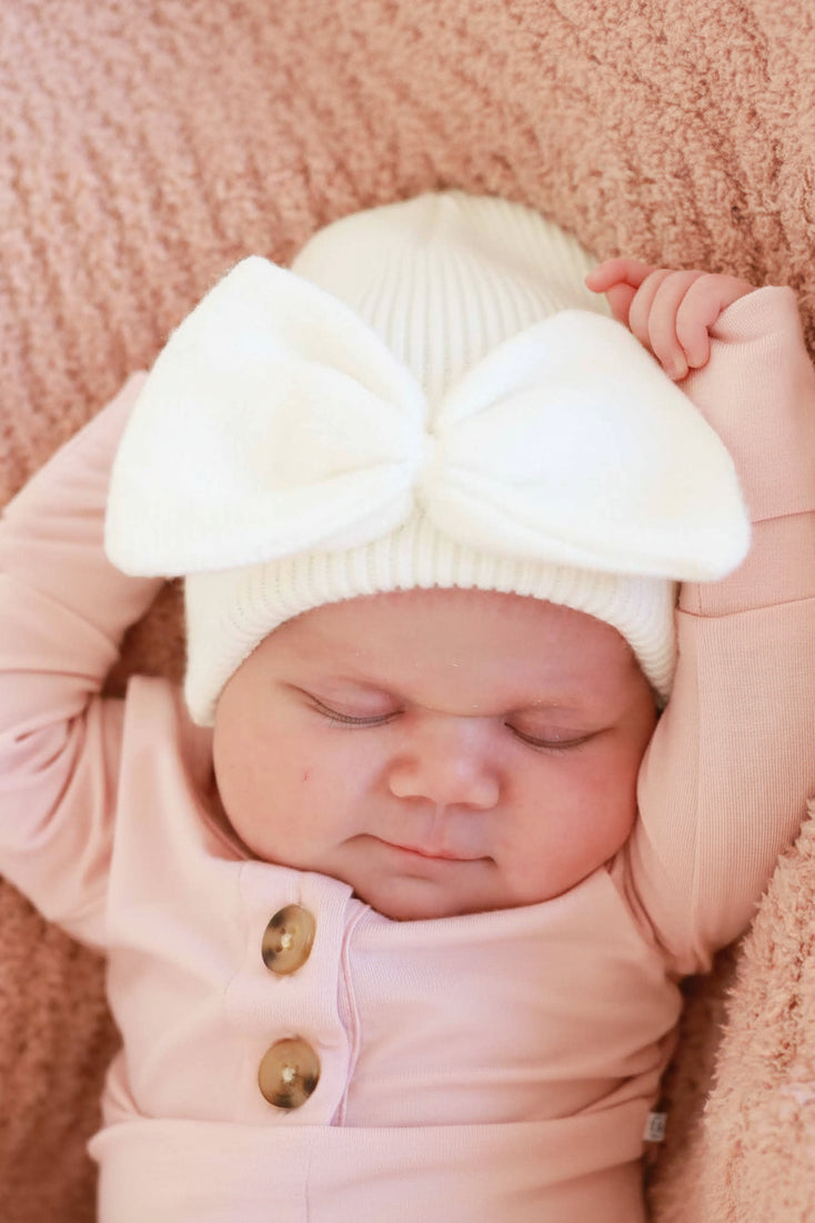 Knit Newborn Bow Beanie | Light Ivory
