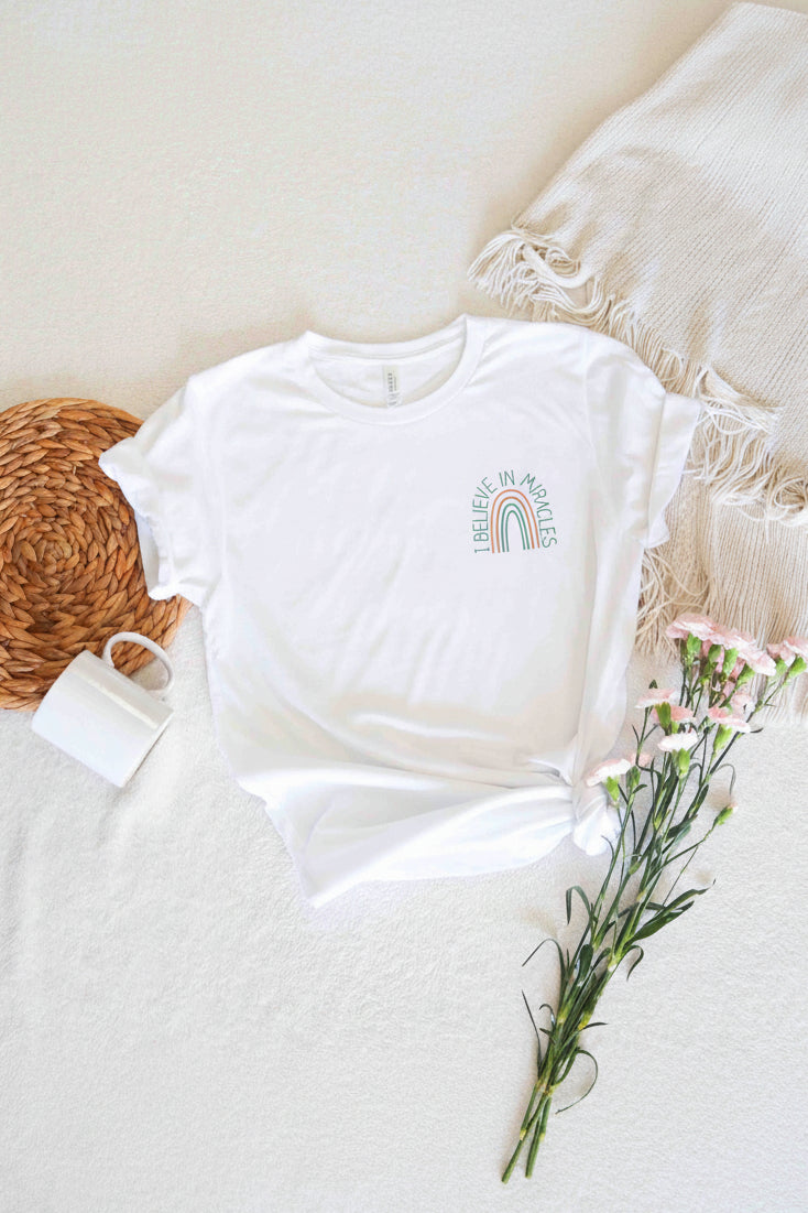 i believe in miracles graphic tee